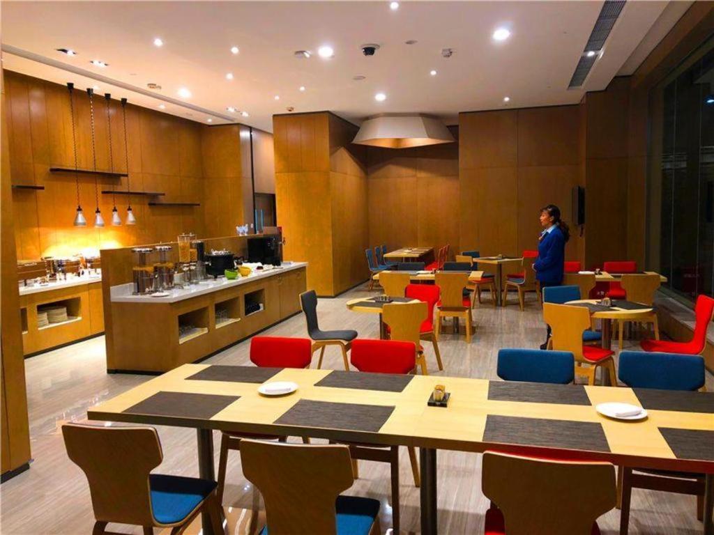 Holiday Inn Express Zhangye By Ihg Exterior foto